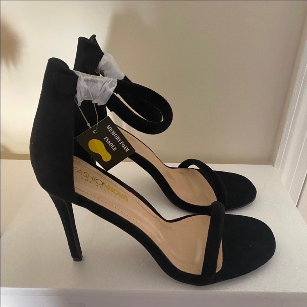Brand New Heels. Fashion Nova. Size 10. Has tags on still
